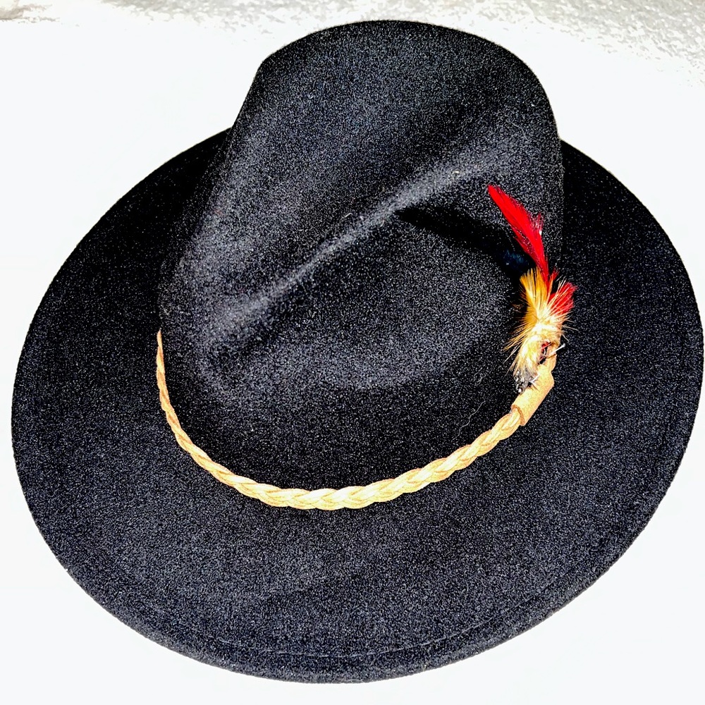 Women’s Wool Felt Western Hat
